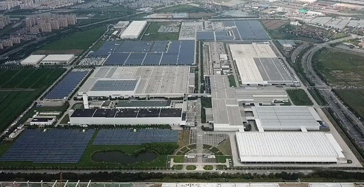 上汽乘用车临港工厂数字化转型项目
